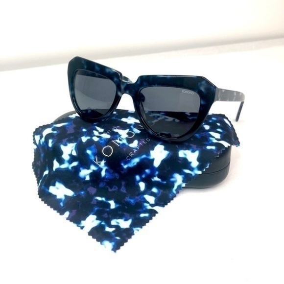 New KOMONO Sunglasses Stella Indigo Demi Navy Blue Tortoise Cat eye retro